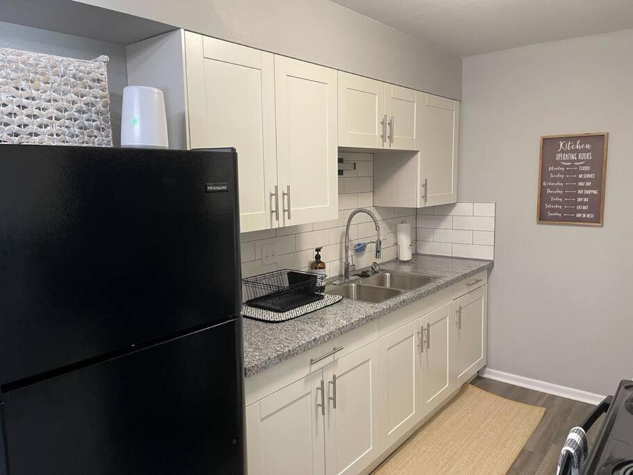 The Delores - 2 Bedroom Apt In Quilt Town, Usa Hamilton Eksteriør bilde